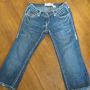 Laguna Beach Jean Co Embroidered pedal pushers